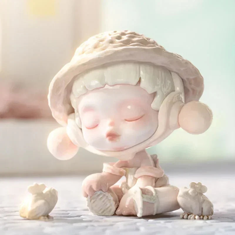 Skullpanda The Warmth Recall the Past Figure