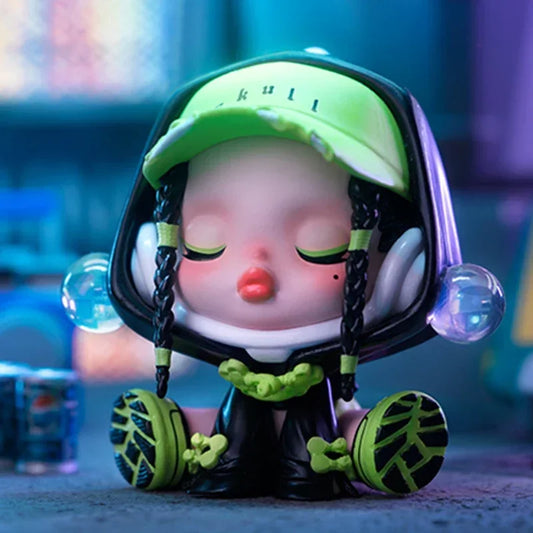 Skullpanda City of Night Traveller Figure